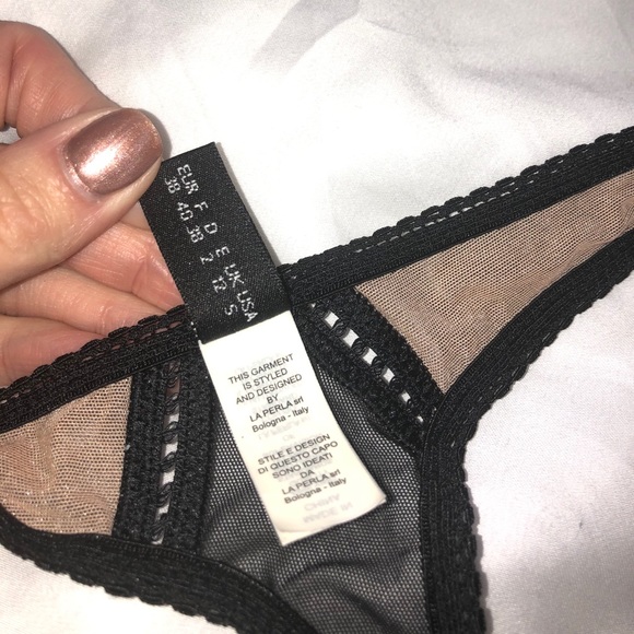 La Perla Set with Bra and Thong - Picture 10 of 11